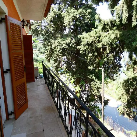 Iona Appartments * Achilleion