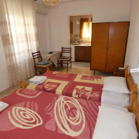 Iona Appartments Апартаменты *