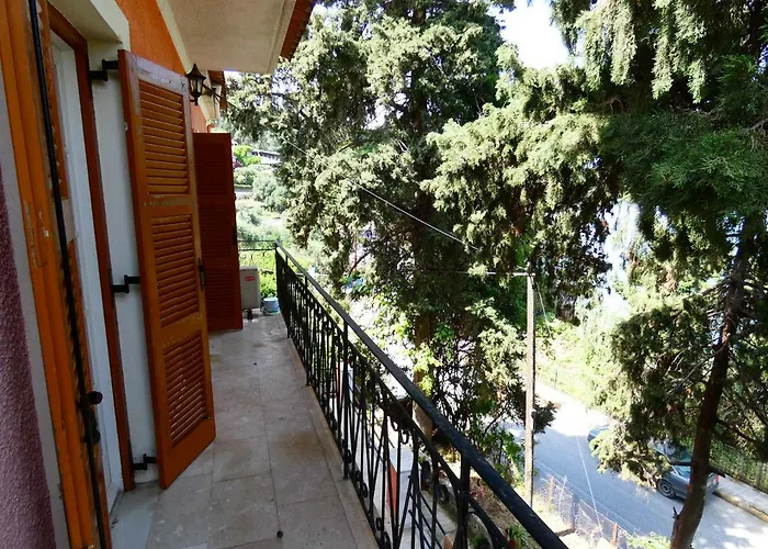 Iona Appartments * Achílleion