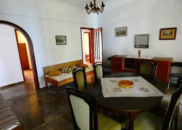 Daire Iona Appartments Achílleion