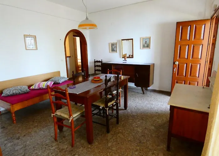 Iona Appartments * Achílleion