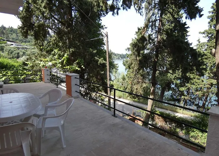 Iona Appartments Achílleion